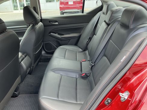 Used 2024 Nissan Altima 2.5 SR w/ SR Premium Package AWD/4WD image 16
