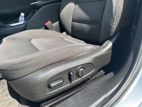 Used 2018 Chevrolet Malibu LT FWD image 5
