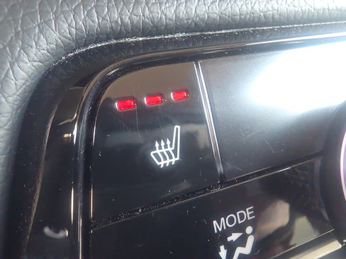 Used 2025 Honda Pilot Touring image 27