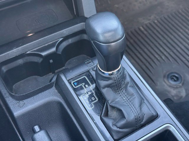 Used 2020 Toyota Tacoma TRD Off-Road w/ TRD Premium Off Road Package AWD/4WD image 22