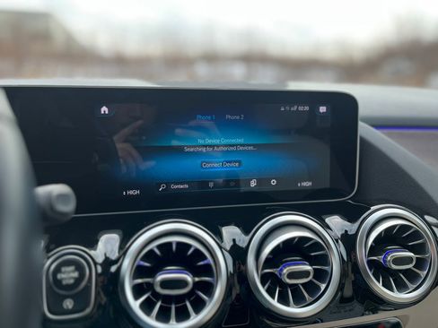 Used 2021 Mercedes-Benz GLA 250 4MATIC image 26