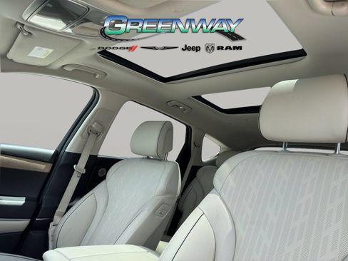 Used 2021 Genesis GV80 2.5T w/ Prestige Package 04 AWD/4WD image 21