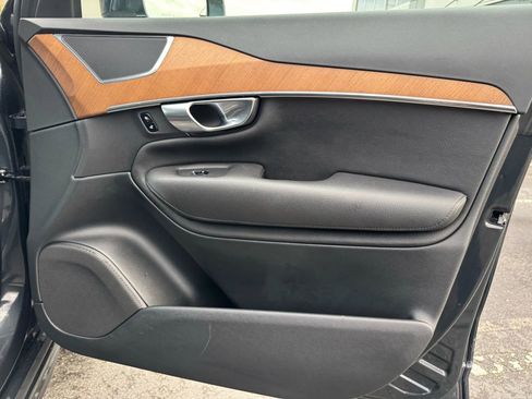 Used 2022 Volvo XC90 T8 Inscription Expression w/ Advanced Package image 44