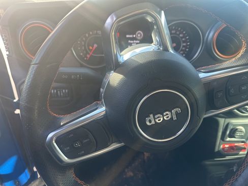 Used 2021 Jeep Gladiator Mojave image 6