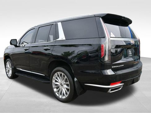 Used 2023 Cadillac Escalade Premium Luxury AWD/4WD image 5