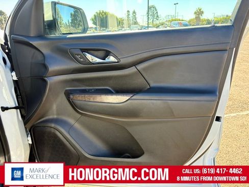 Used 2023 GMC Acadia Denali image 23