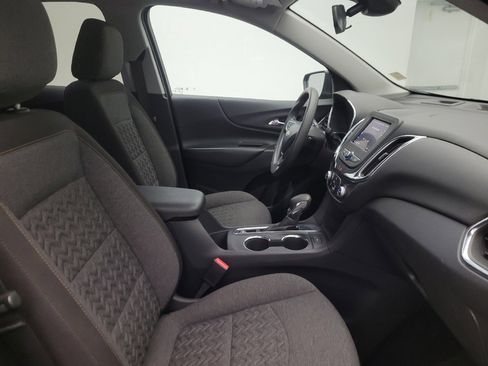 Used 2024 Chevrolet Equinox LT FWD image 21