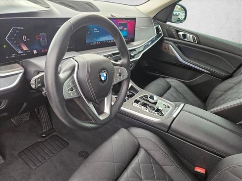 Certified 2024 BMW X7 xDrive40i image 10