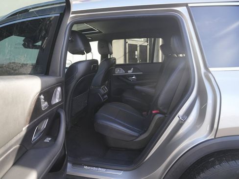 Used 2020 Mercedes-Benz GLS 450 4MATIC image 30