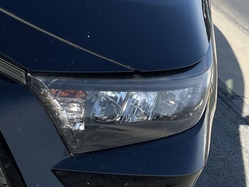 Used 2019 Toyota RAV4 LE image 10