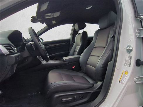 Used 2022 Honda Accord Sport image 11