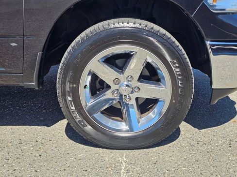 Used 2011 RAM 1500 Big Horn AWD/4WD image 10