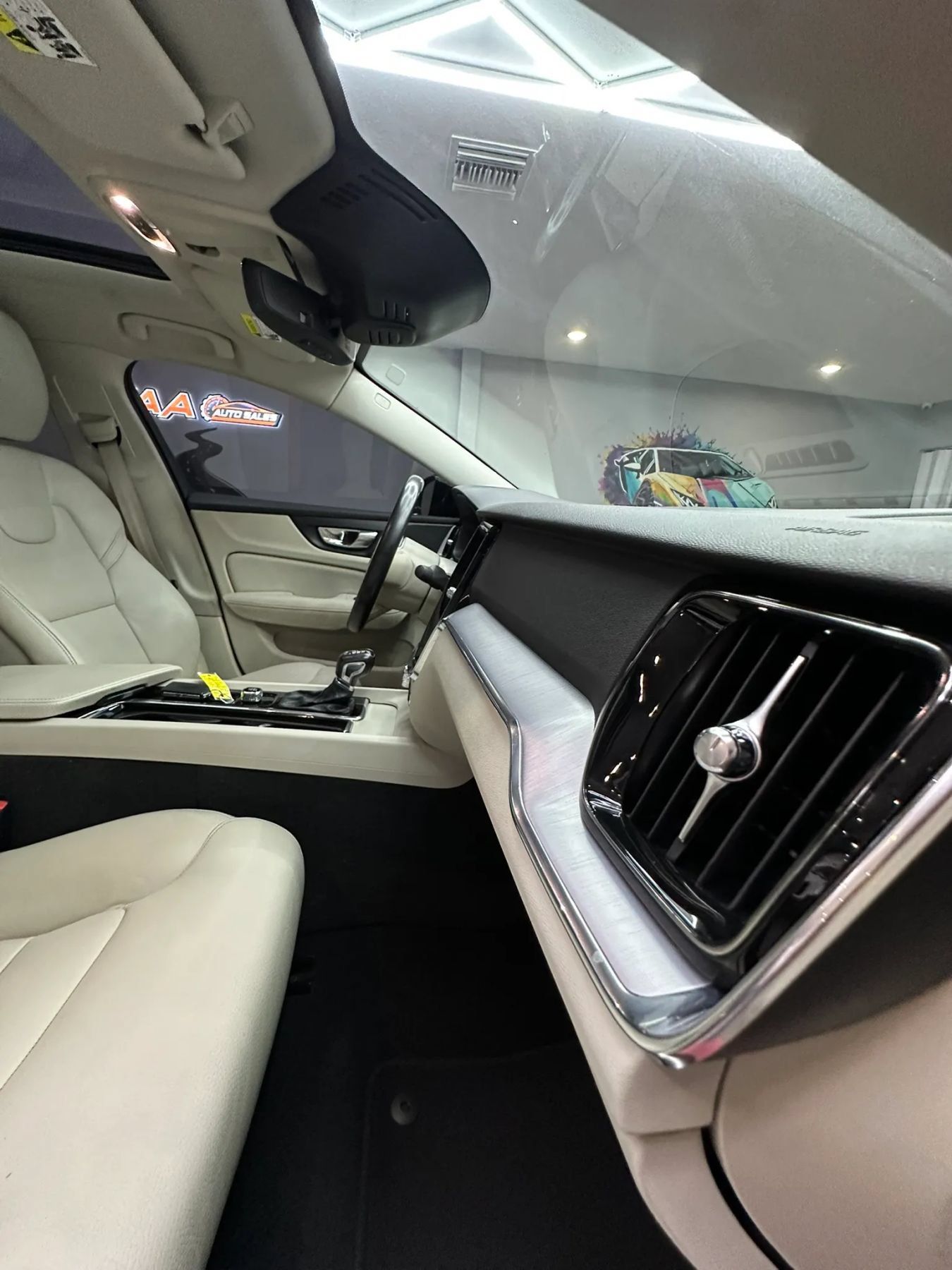 Used 2020 Volvo S60 T5 Momentum FWD image 35