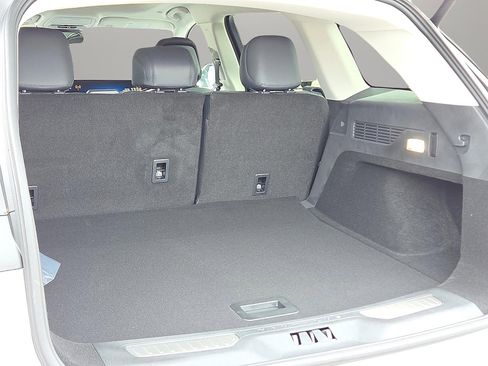 New 2026 Lincoln Nautilus Reserve image 9