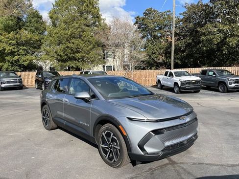 New 2026 Chevrolet Equinox EV LT w/ Comfort Package image 3