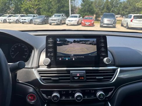 Used 2018 Honda Accord Sport image 23