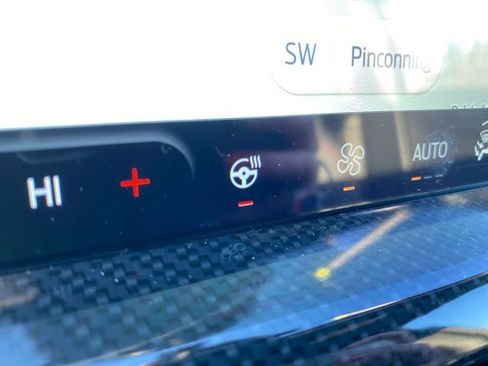 New 2025 Ford Escape ST-Line Elite w/ Equipment Group 501A image 33