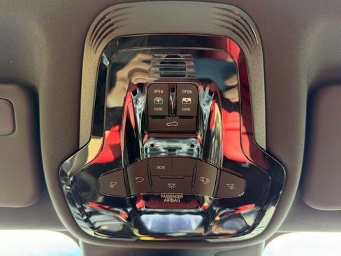 Used 2024 Alfa Romeo Giulia Veloce image 28