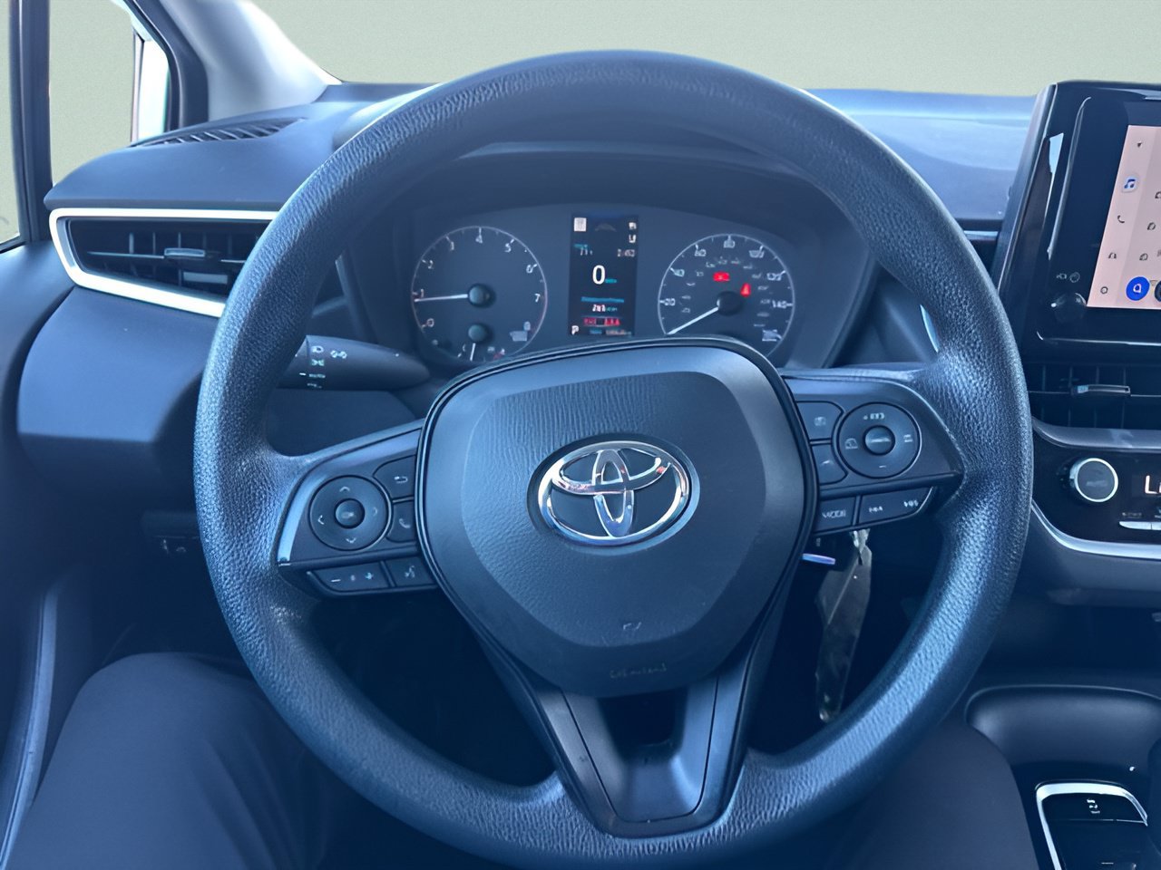 Used 2024 Toyota Corolla LE FWD image 15