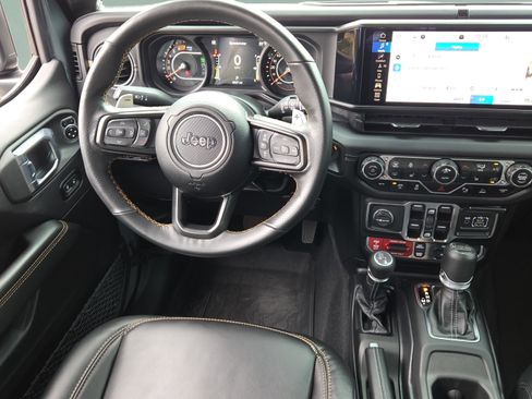 Used 2025 Jeep Wrangler Unlimited Rubicon 392 image 11