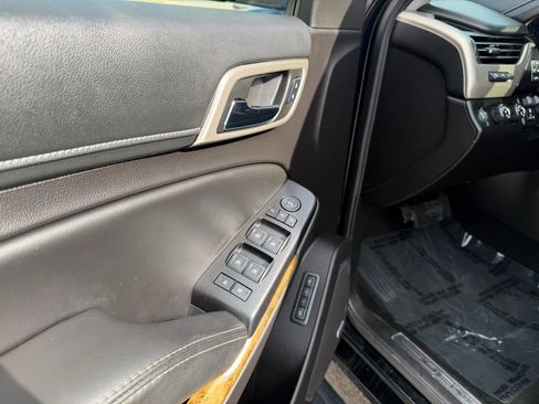 Used 2016 GMC Yukon XL Denali w/ Open Road Package image 12