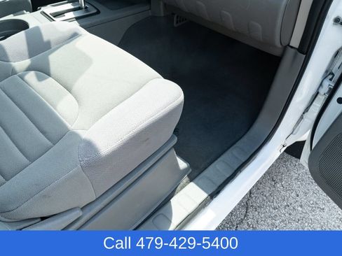 Used 2018 Nissan Frontier S RWD image 38
