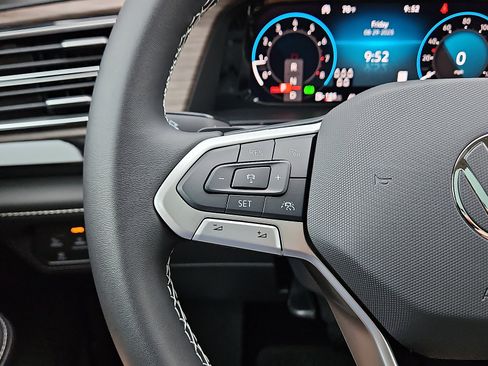 New 2026 Volkswagen Atlas SEL image 18