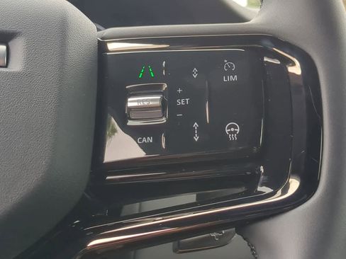 Certified 2025 Land Rover Range Rover Evoque Dynamic SE image 27