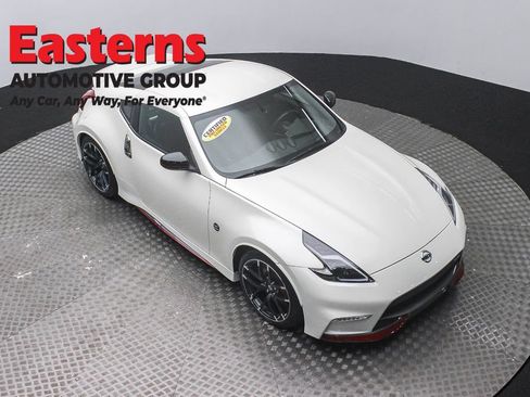 Used 2020 Nissan 370Z NISMO RWD image 3