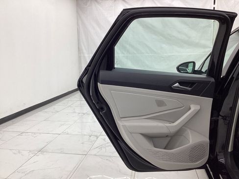 Used 2020 Volkswagen Jetta SE w/ SE Cold Weather Package image 24