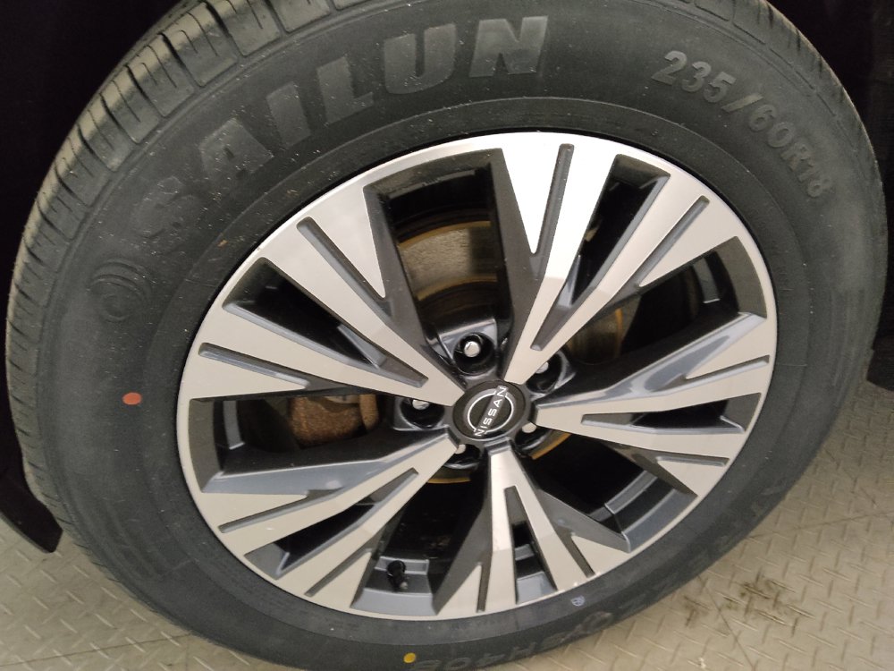 Used 2023 Nissan Rogue SV AWD/4WD image 31
