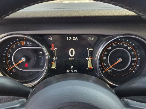 Used 2022 Jeep Gladiator Willys image 18