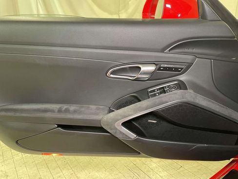 Used 2015 Porsche 911 Carrera 4 GTS image 35