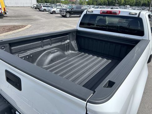 Used 2021 Chevrolet Colorado LT w/ Fleet Safety Package RWD image 17