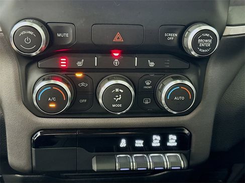 Used 2020 RAM 1500 Big Horn image 26