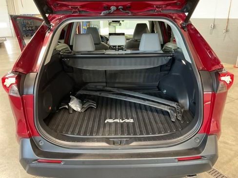 Used 2023 Toyota RAV4 XLE Premium AWD/4WD image 20