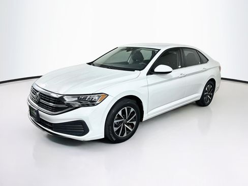 Used 2024 Volkswagen Jetta S FWD image 3