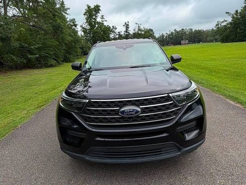 Used 2022 Ford Explorer XLT AWD/4WD image 13