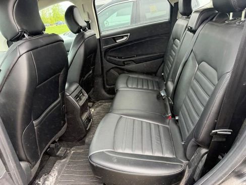 Used 2018 Ford Edge SEL w/ Equipment Group 201A AWD/4WD image 7