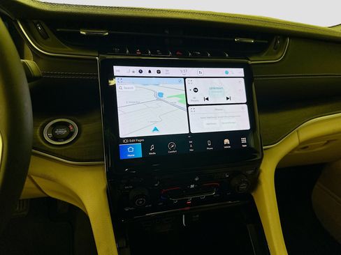 Used 2023 Jeep Grand Cherokee L Limited image 26