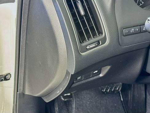 Used 2022 INFINITI Q60 3.0t Luxe w/ Cargo Package image 11