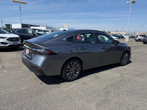 New 2026 Nissan Sentra SL w/ Floor Mat Package FWD image 6