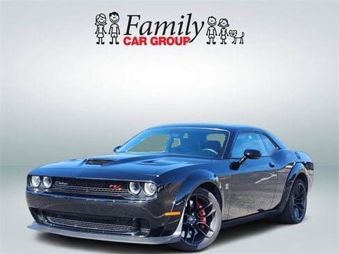 Used 2022 Dodge Challenger R/T Scat Pack image 1