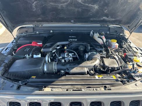 Certified 2021 Jeep Wrangler Unlimited Rubicon w/ Xtreme Recon 35" Tire Package image 27