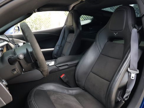 Used 2018 Chevrolet Corvette Grand Sport RWD image 9