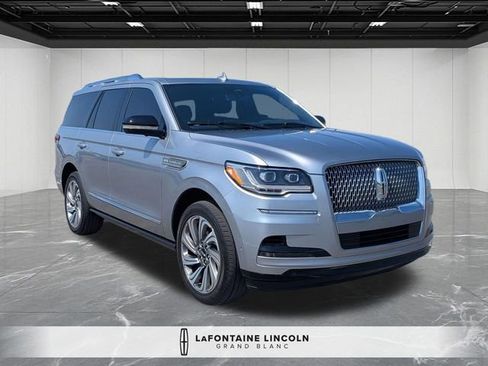 Certified 2022 Lincoln Navigator 4WD image 7