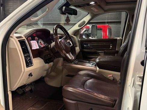 Used 2017 RAM 3500 Laramie Longhorn AWD/4WD image 16