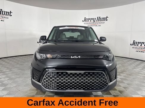Used 2025 Kia Soul EX FWD image 3