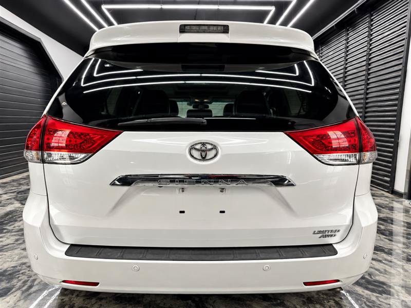 Used 2013 Toyota Sienna Limited w/ Premium Pkg AWD/4WD image 4