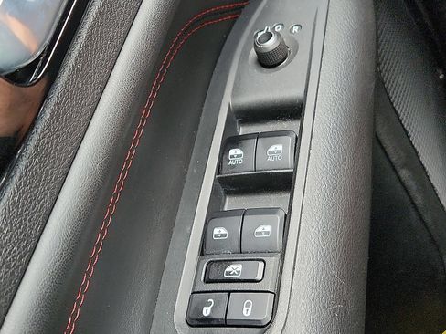 Used 2025 Jeep Compass Trailhawk AWD/4WD image 21